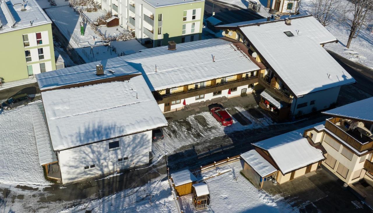 Pension Haus In Der Sonne Fieberbrunn Eksteriør bilde